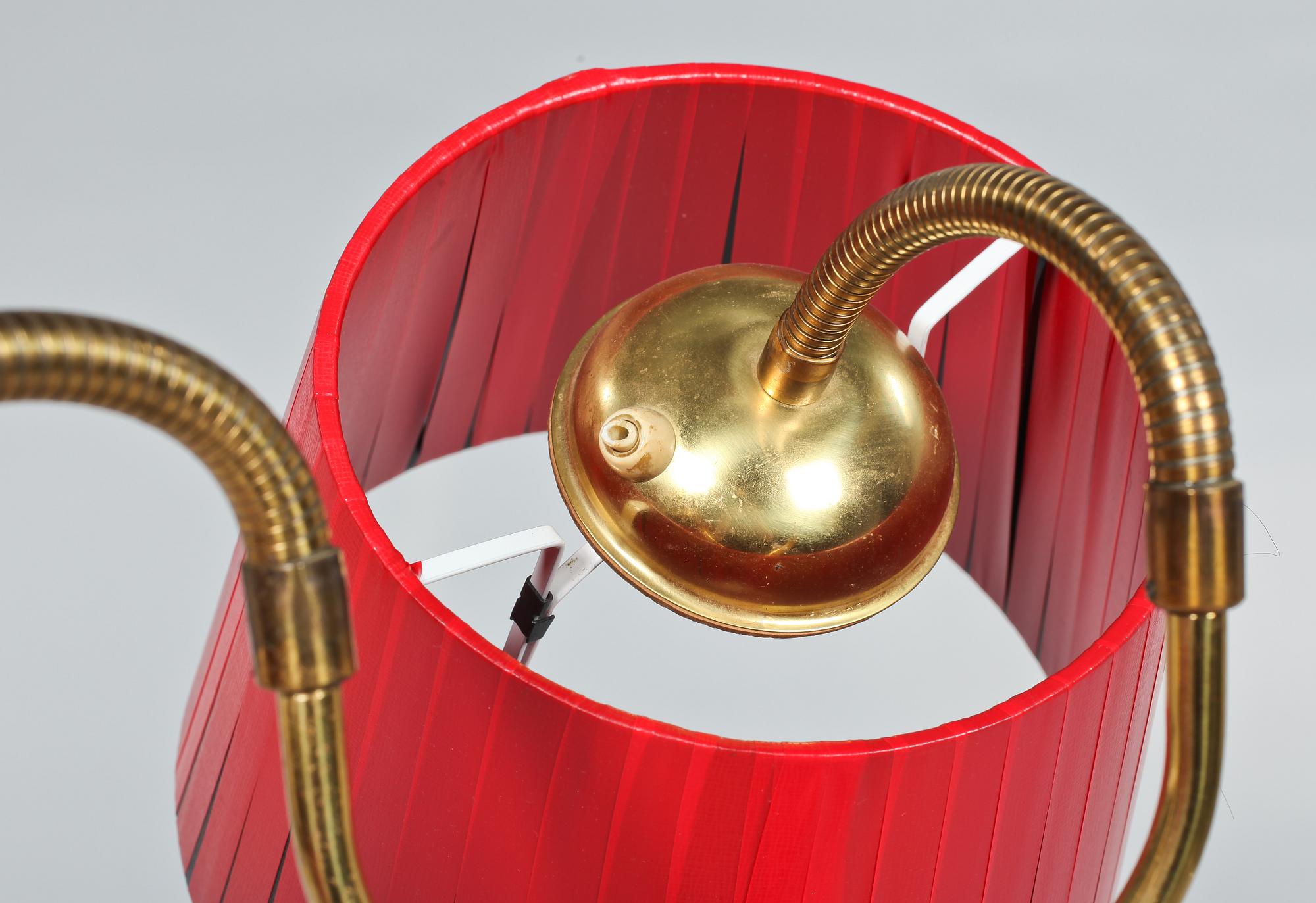 GOLVLAMPA, 1900-talets andra hälft.