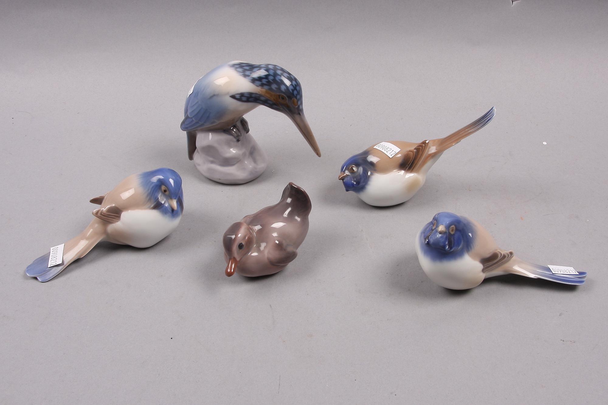 FIGURINER, 5 st, porslin, Bing & Gröndahl resp Dahl Jensen, sent 1900-tal.