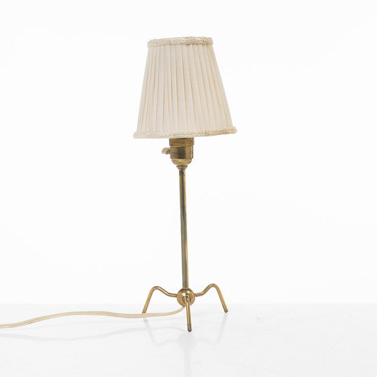Harald Notini, a table lamp model 15490, Arvid Böhlmarks Lampfabrik, Stockholm, 1940s.