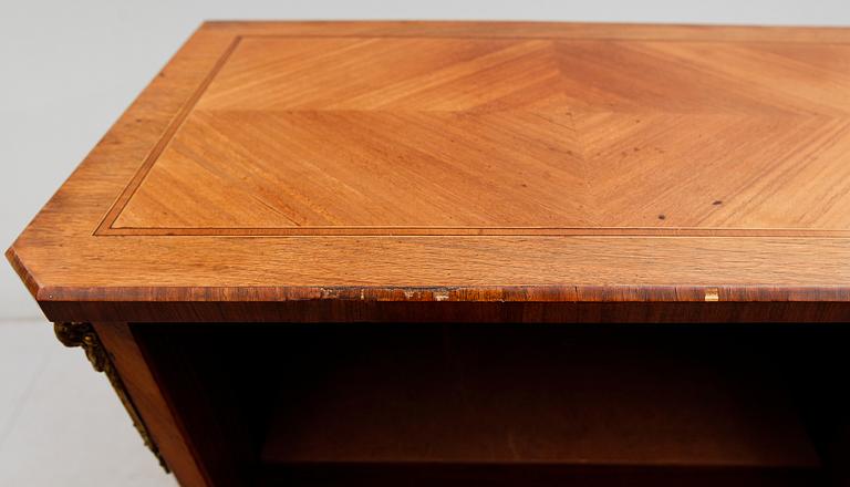 BARSKÅP, gustaviansk stil, 1900-talets mitt.