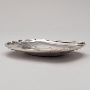 A dish silver 813H by Tillander, Helsinki 1952.