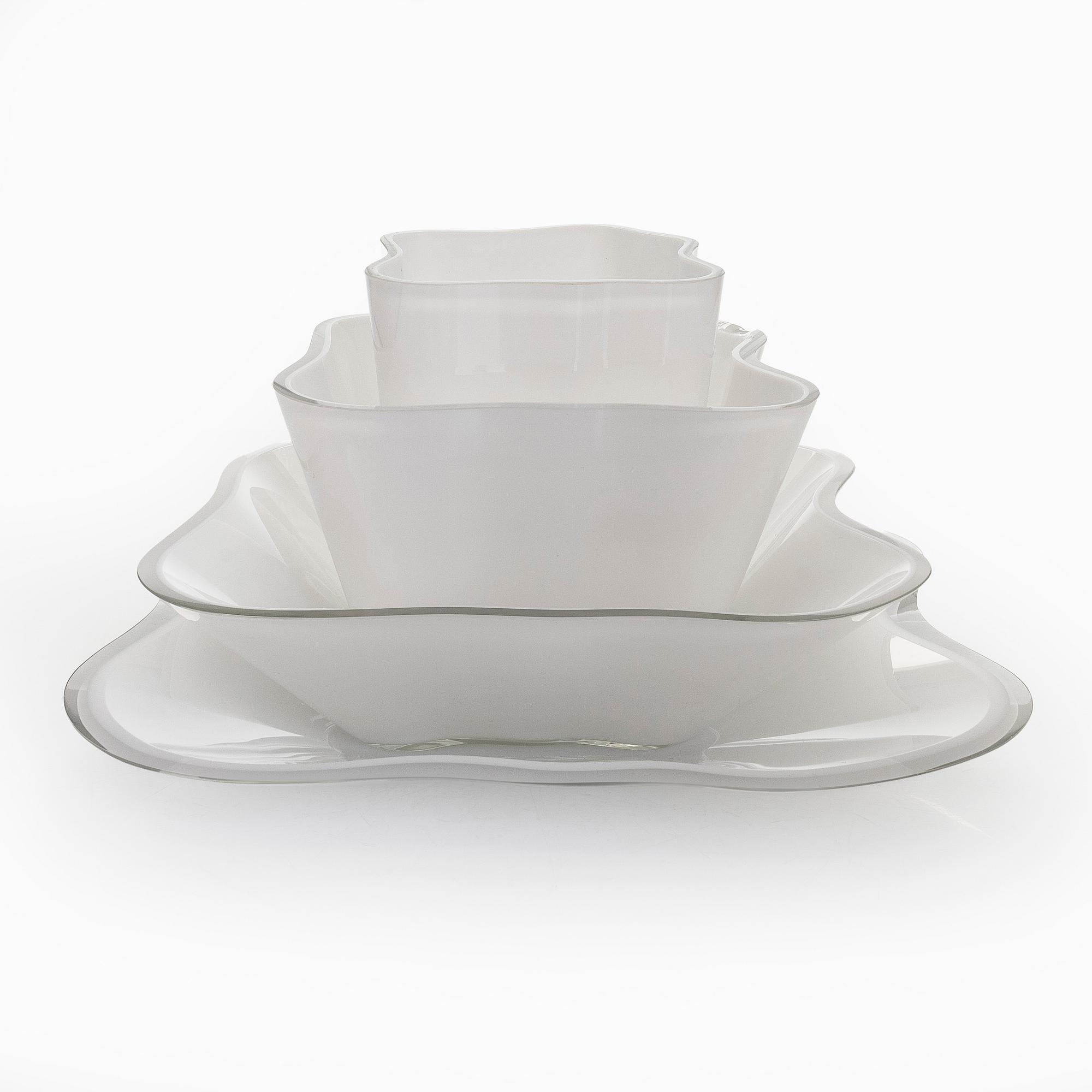 Alvar Aalto, taidelasi, "Aallon kukka", neljä osaa, signeerattu Alvar Aalto 84/1983.