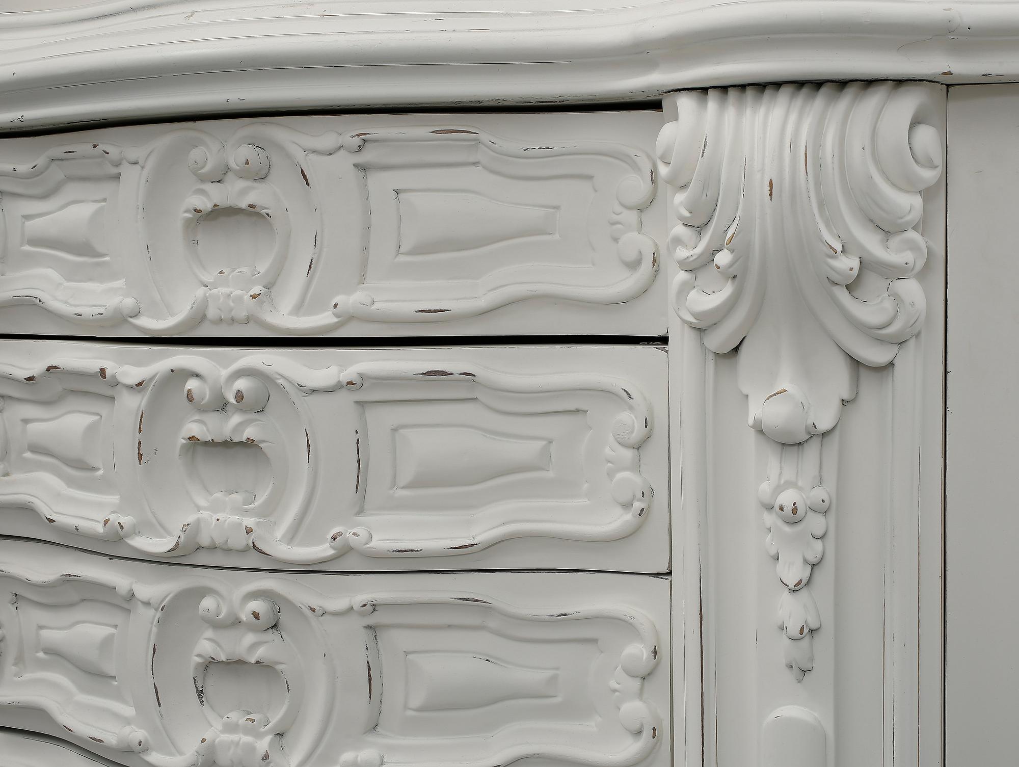 SKÄNK, barockstil, modern tillverkning.