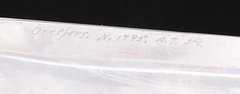 KARAFFER, 2 st, Orrefors resp Elis Berg, Kosta. Sign.