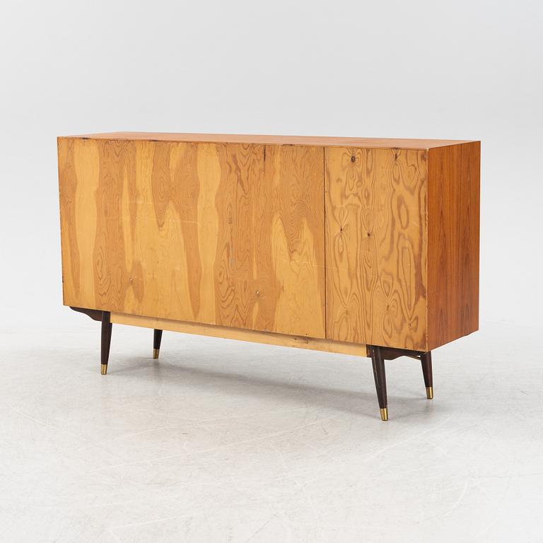 Sideboard, 1900-talets mitt.