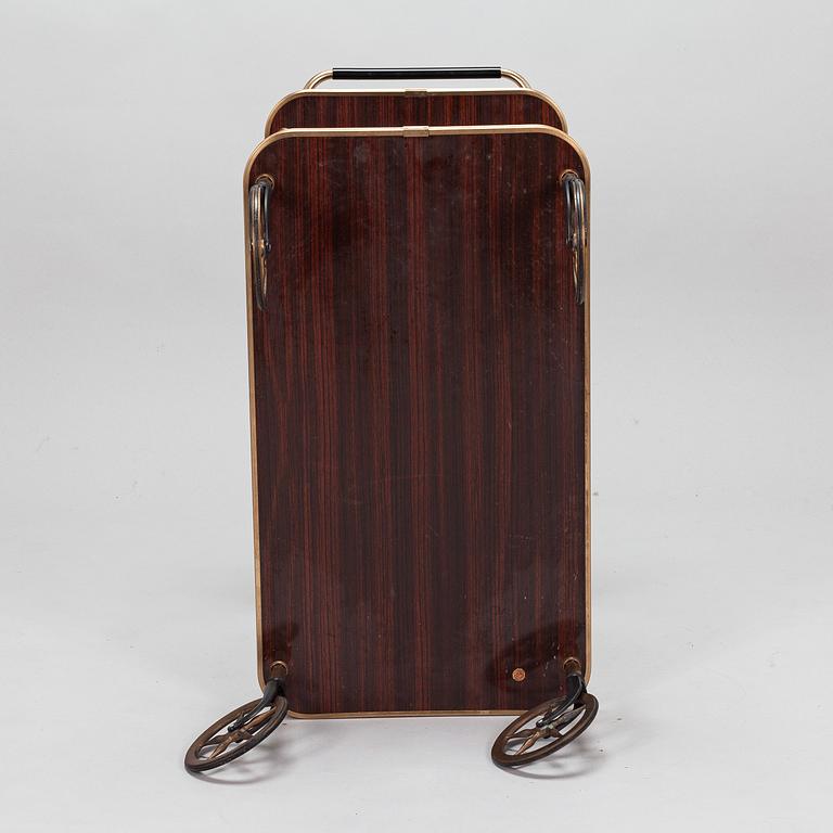 A serving trolley, last quarter of the 20th century.