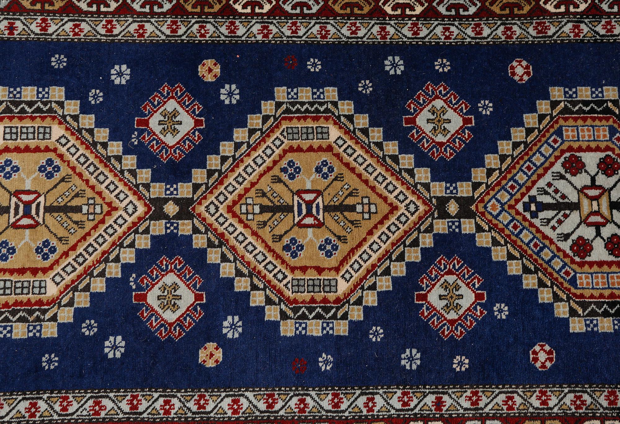 GALLAERIMATTA, orientalisk, semiantik, 280x75 cm.