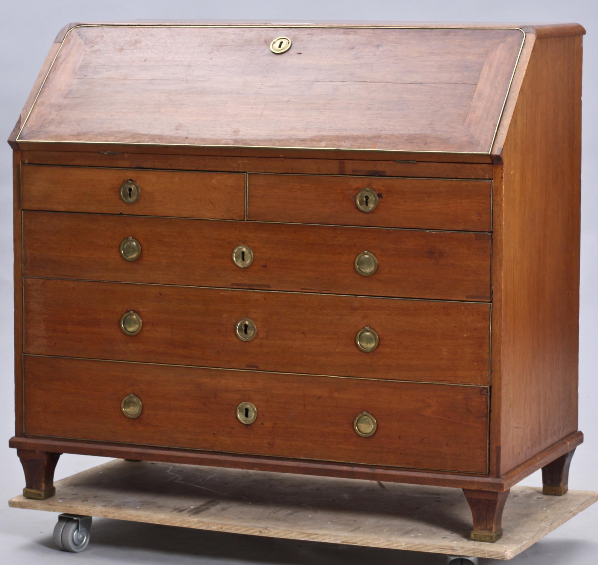 SEKRETÄR, sengustaviansk, omkring 1800.