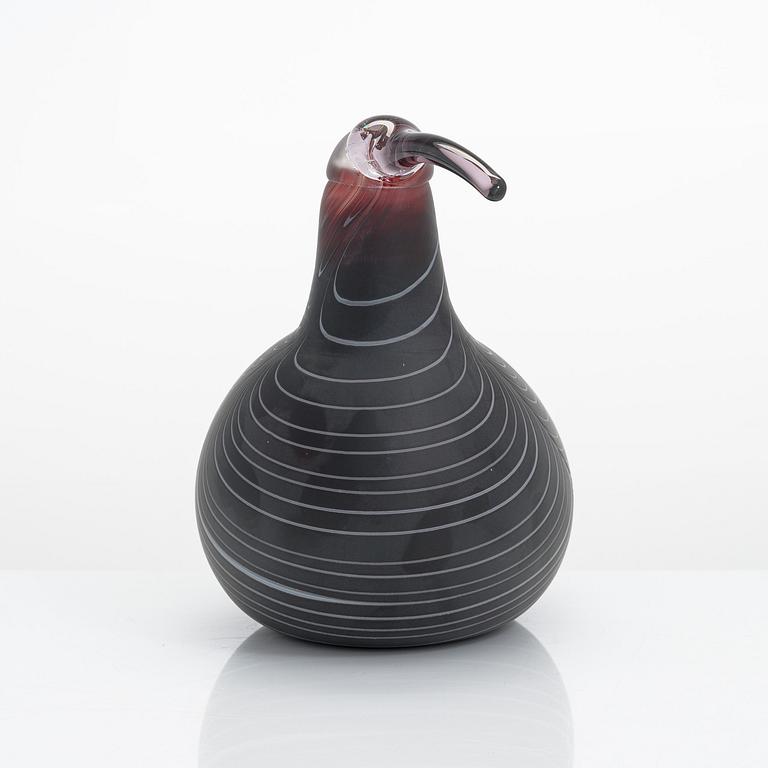 Oiva Toikka, a glass sculpture signed O. Toikka Nuutajärvi.