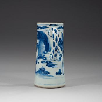 A blue and white Transitional tankard, 17th century.