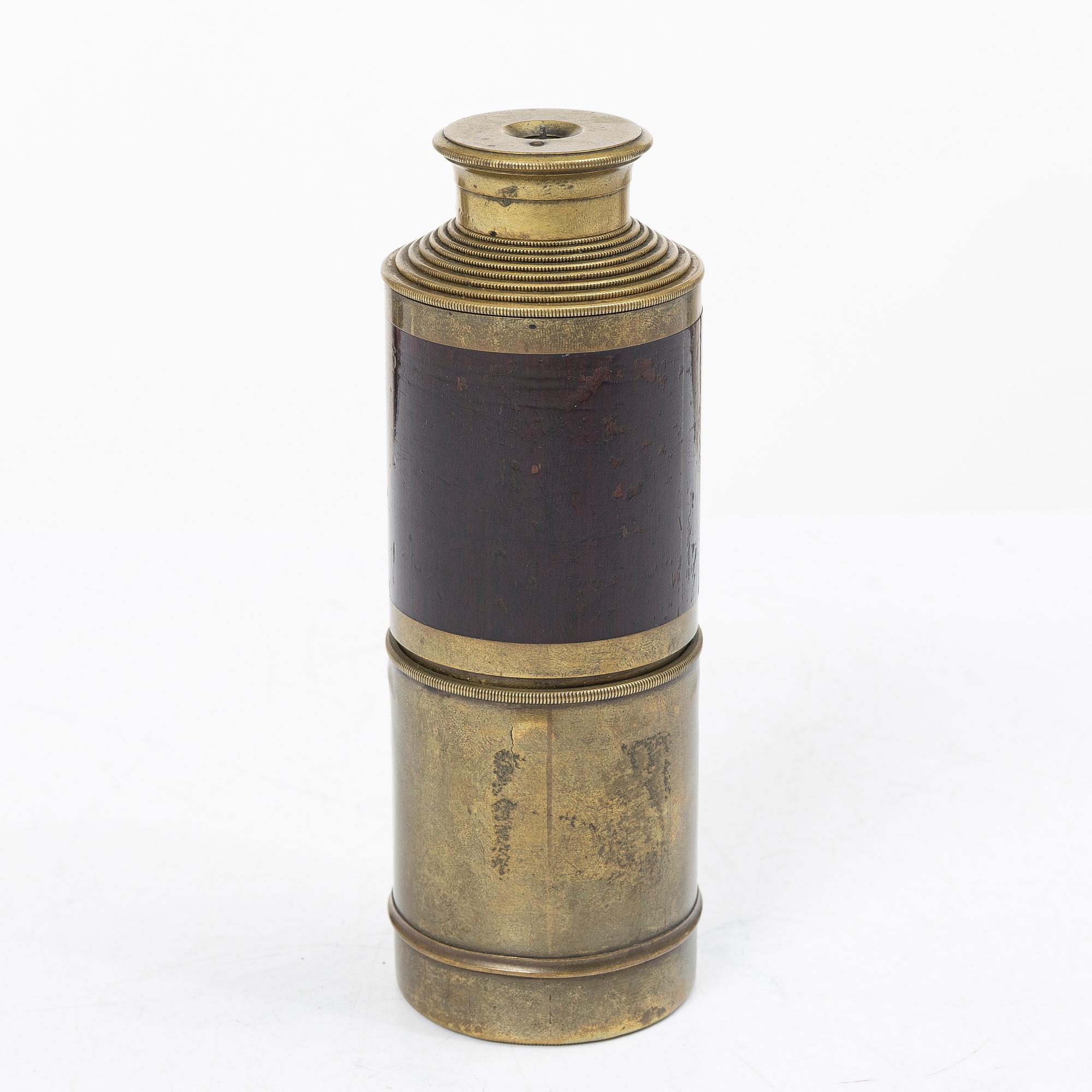 Telescope, 19th century, marked L Ingr Chevalier,  opticien du Roi  , Place du Pont Neuf 15, Paris.