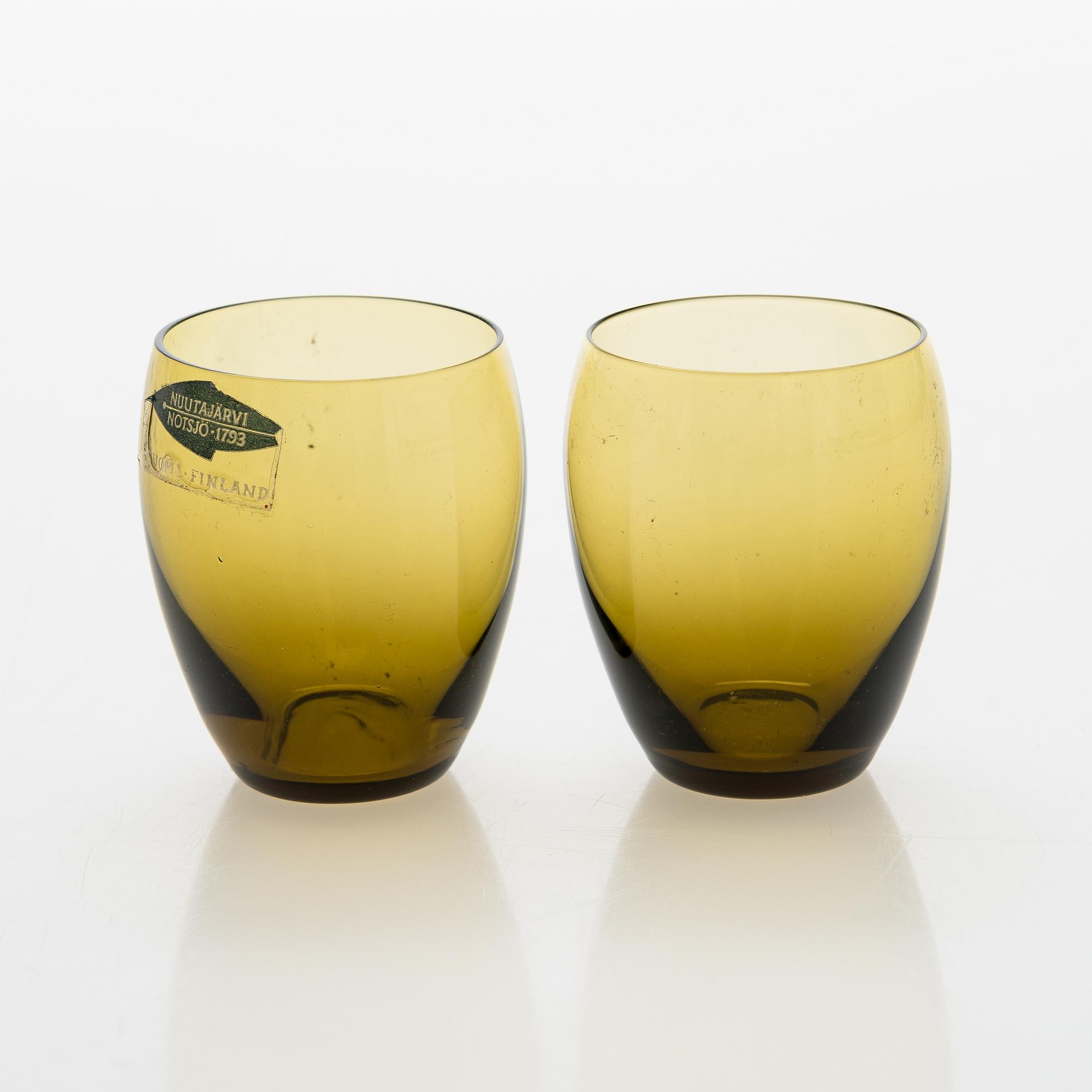 Saara Hopea, karahvi laseineen, 5 kpl, malli 2501, Nuutajärvi. Mallit suunniteltu 1959.