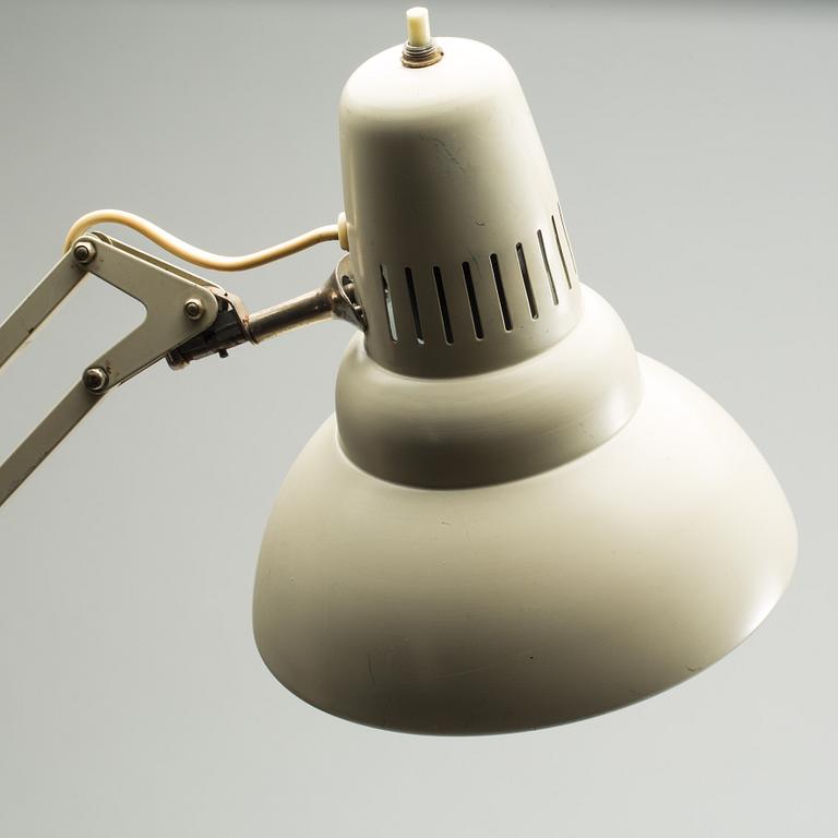 SKRIVBORDSLAMPA, Jacob Jacobsen, Modell L-1, Luxo, 1900-talets senare del.