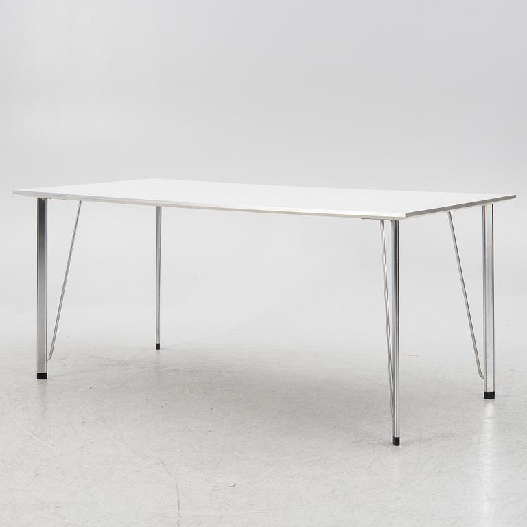 Arne Jacobsen,a table model 3605, Fritz Hansen, late 20th century.