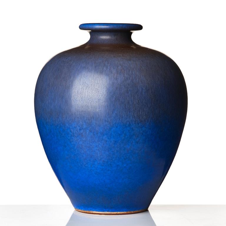 Berndt Friberg, a stoneware vase, Gustavsberg studio, Sweden 1965.