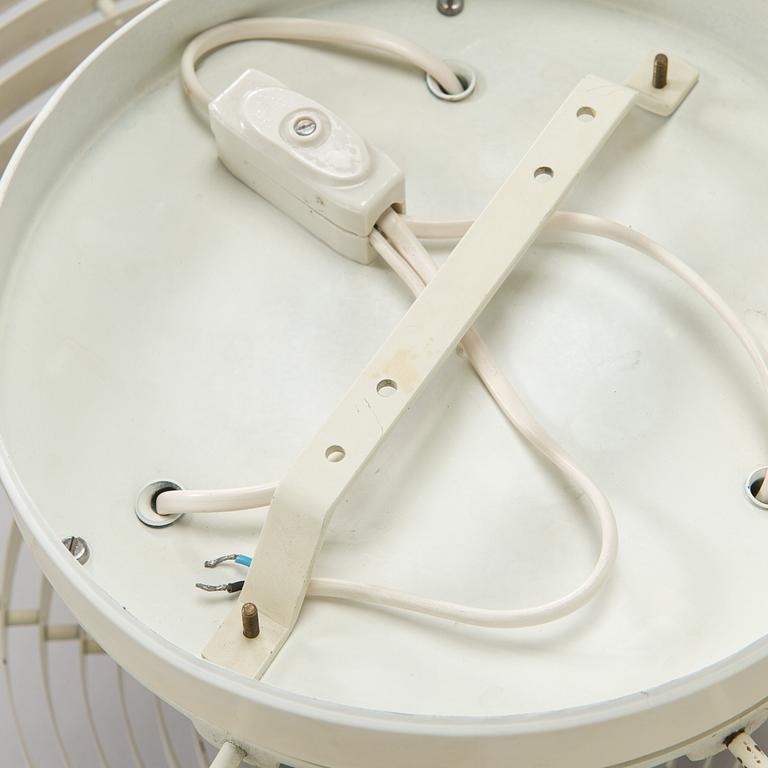 Alvar Aalto, 'A622B' ceiling light for Valaistustyö.