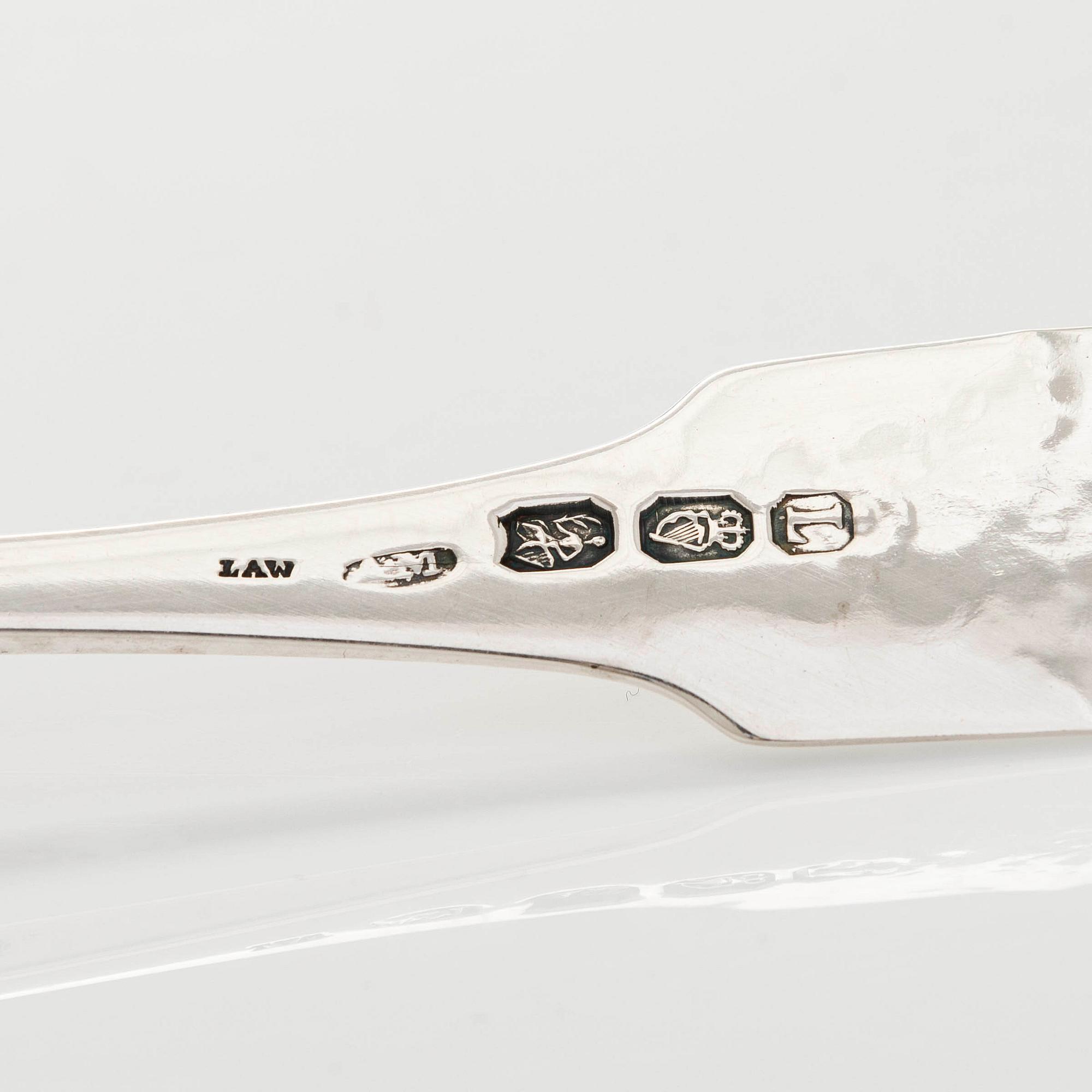 Fruktskedar, 2 st och tårtgafflar, 6 st, silver, London 1809 och 1920-tal och Dublin 1807.