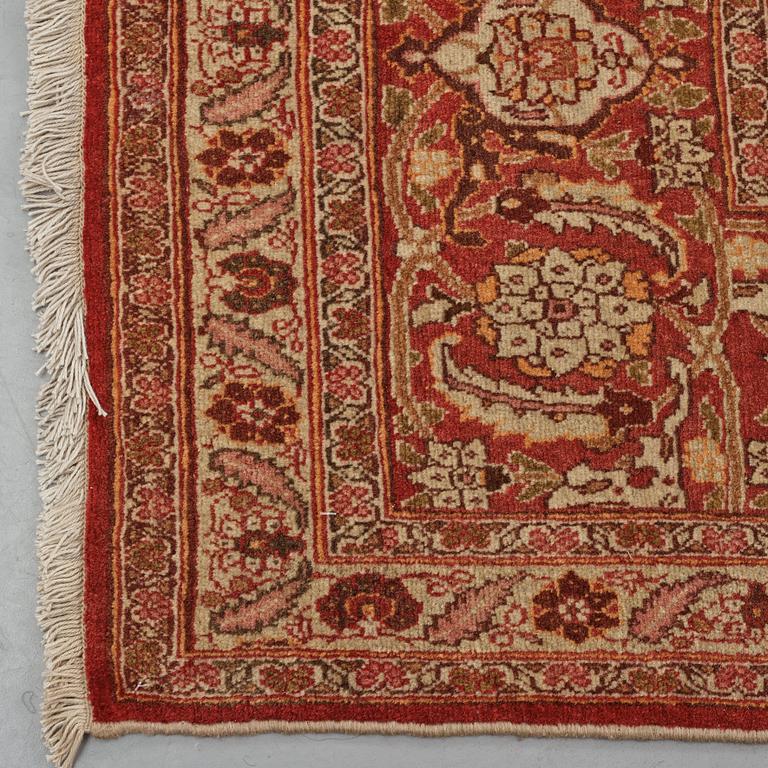 Matta, Antik Täbris, ca 377-386 x 278,5-283,5 cm.