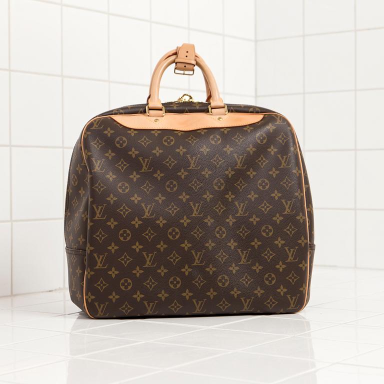 BAG, "Evasion", Louis Vuitton.