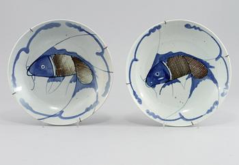 SKÅLFAT, ett par, porslin, Kina, 1800-tal.