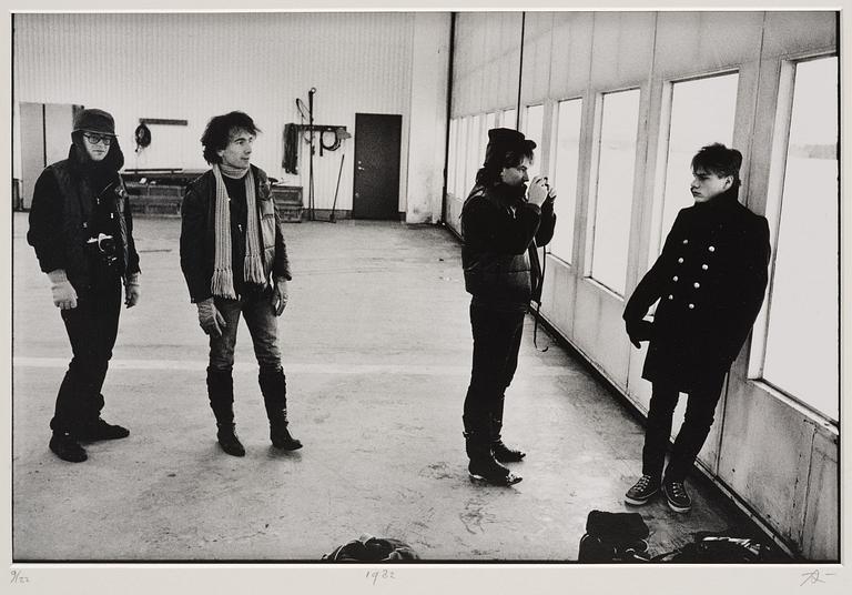 Anton Corbijn, "22:U2", 1982-2003.