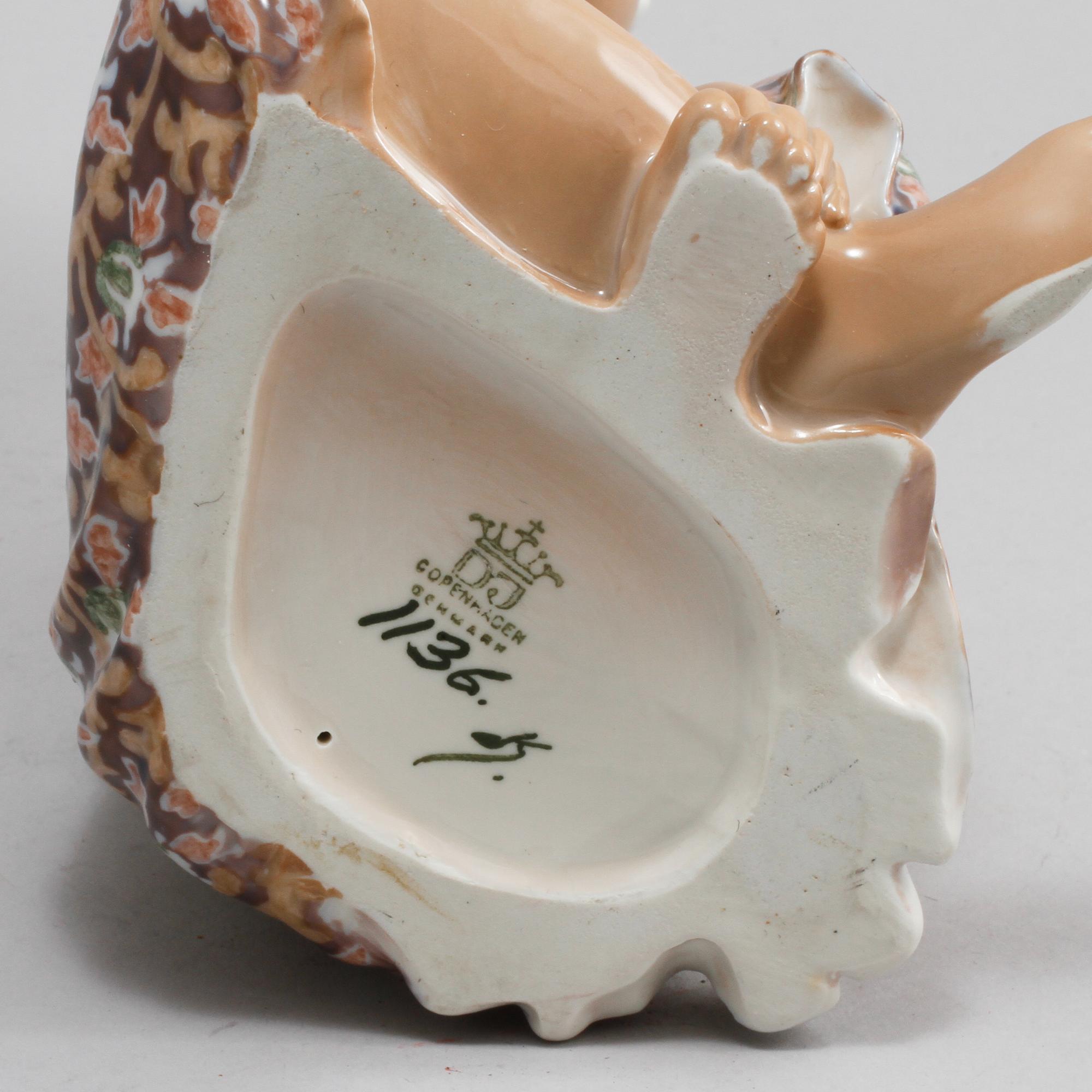 FIGURIN, porslin, Dahl Jensen, Danmark, 1900-tal.