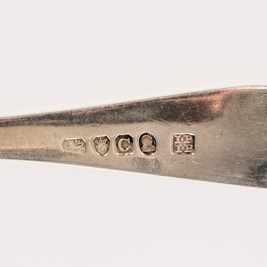 SÅSSLEV, silver, London 1798. Vikt 55 g.