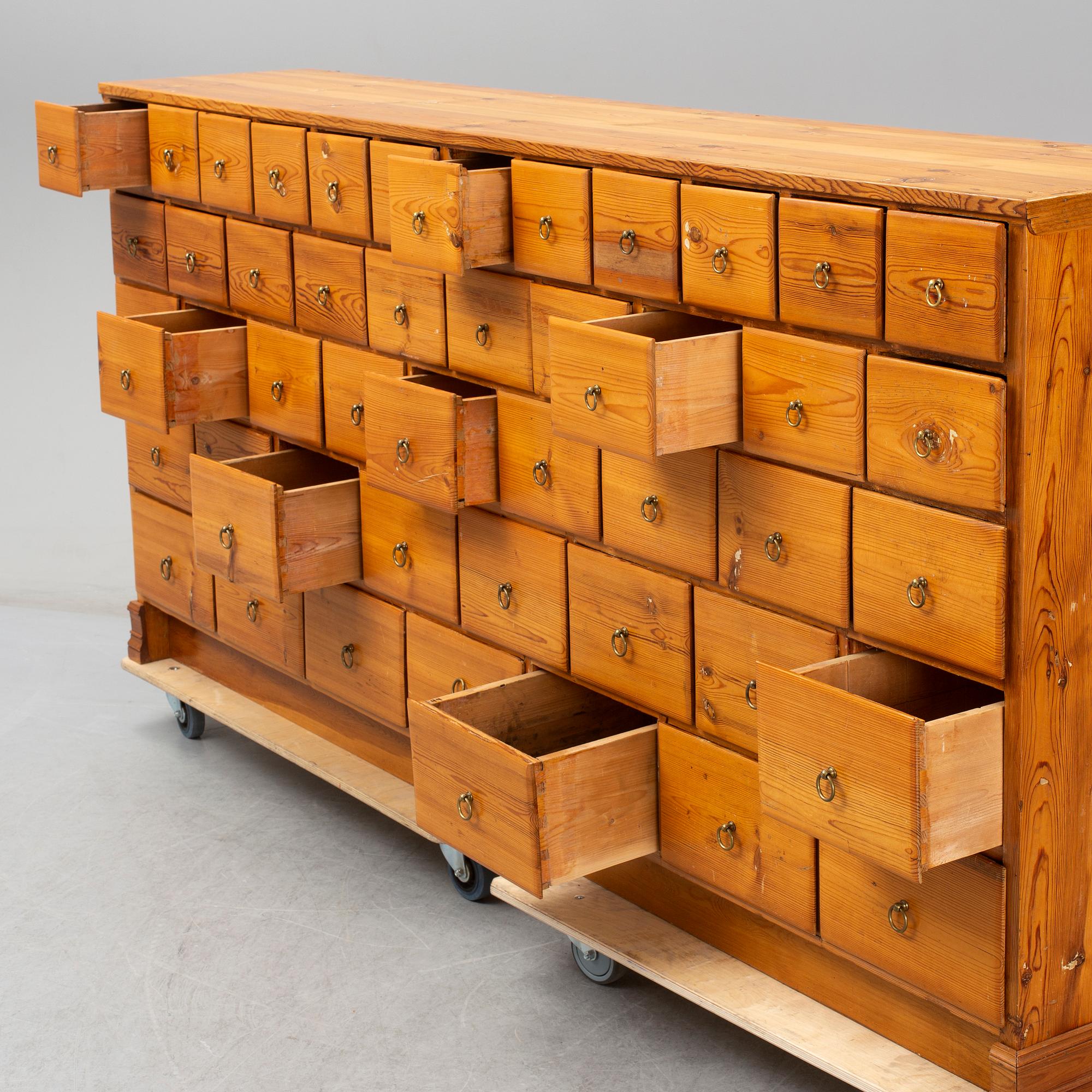 A late 19th century pinewood chest of drawers.