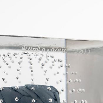 Oiva Toikka, vuosikuutio, signeerattu Oiva Toikka, 123/2000. Nuutajärvi 2013.