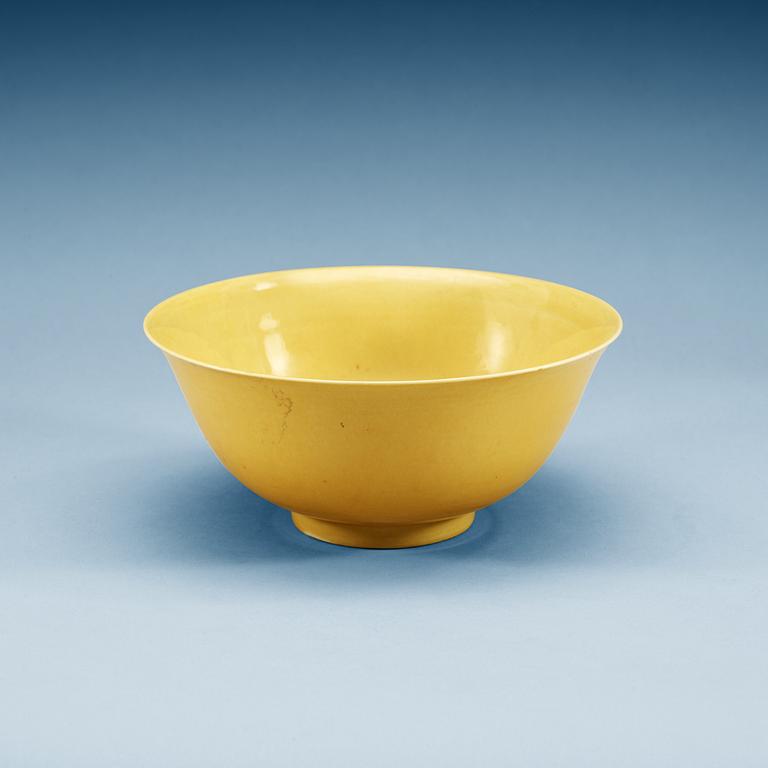 A yellow glazed bowl, Ming dynasty with Jiajings six character mark and of the period (1522-66).