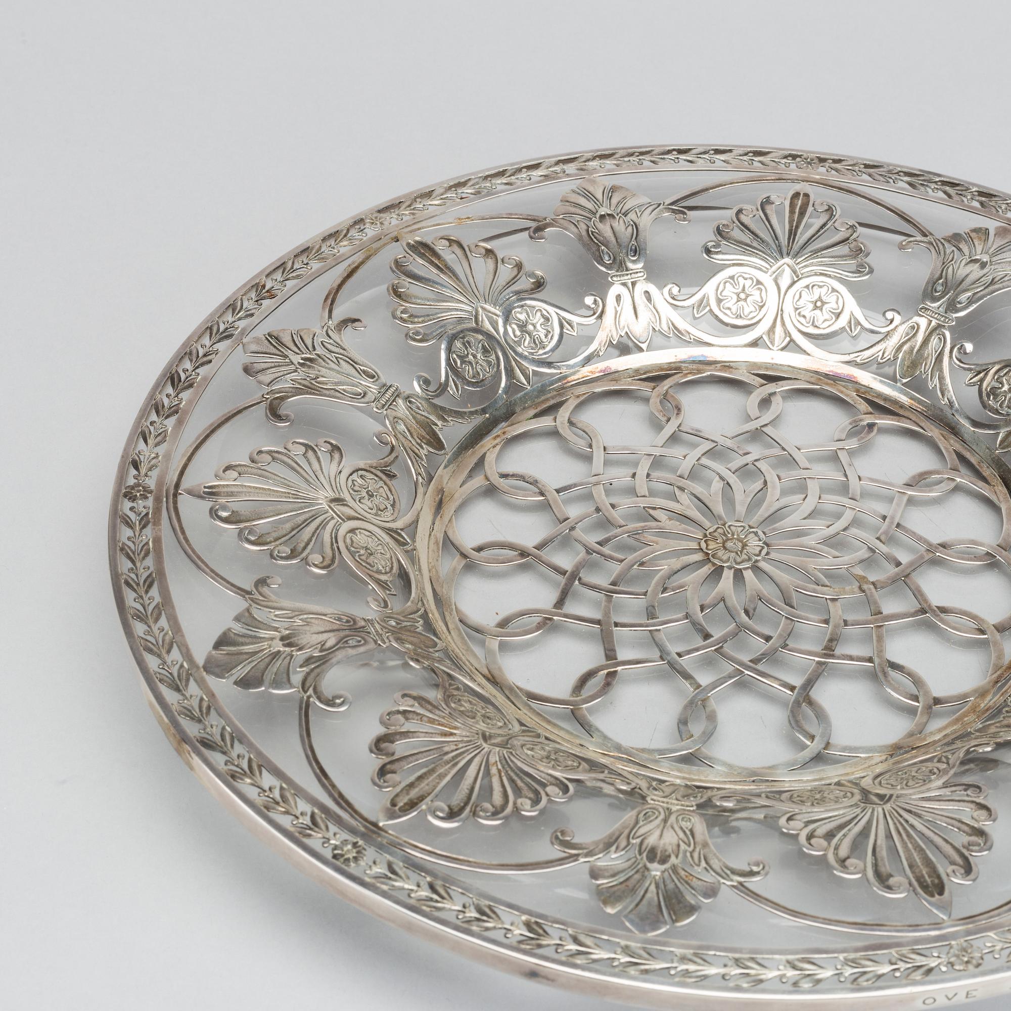 A Swedish 20th century silver and glass dish mark of WA Bohlin Stockholm 1920 diam ca 30,5 cm.