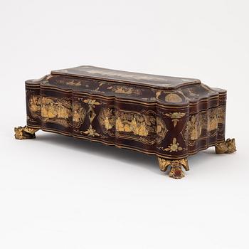 A Chinese lacquer box, the second half of the 19th century.