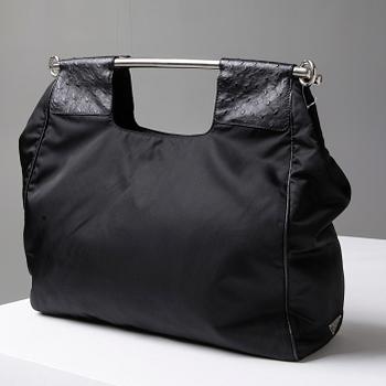 VÄSKA, Prada.