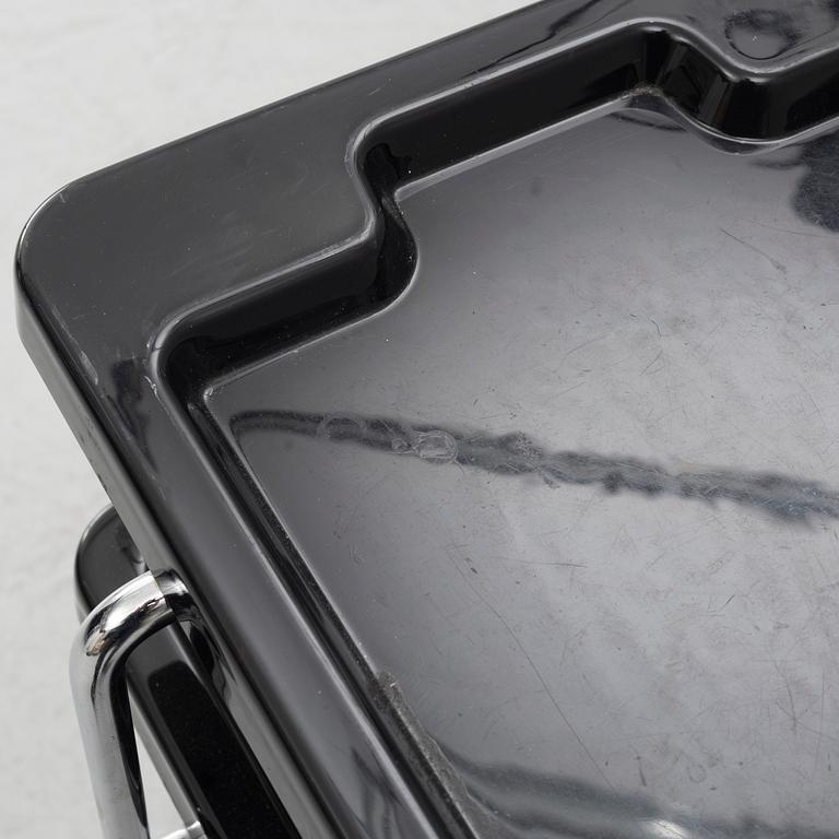 Alfredo Häberli, a 'Happy hour' drinks trolley, BD Barcelona, 21st Century.