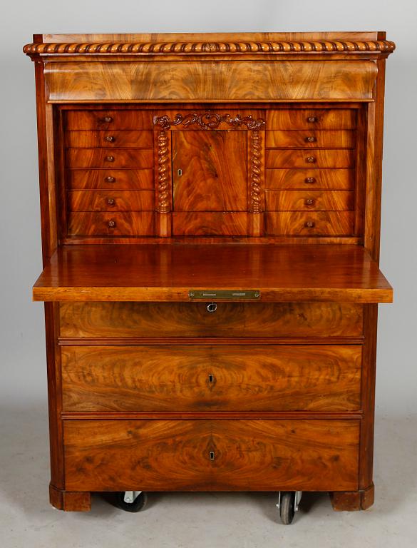 CHIFFONJÉ, senempire, 1800-talets andra hälft.