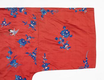 A Chinese semi-formal embroidered silk robe, late Qing dynasty, circa 1900.