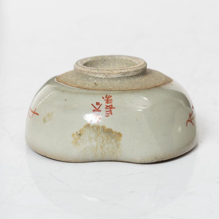 Sake-servis, sju delar, stengods, Japan, 1900-tal.