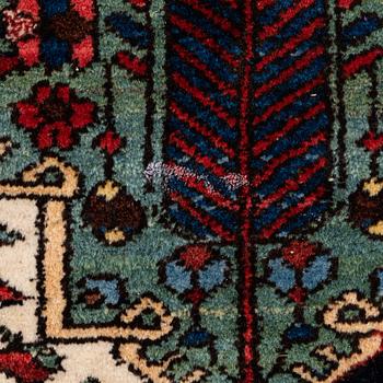 Matta, Bakhtiari, ca 314 x 222 cm.