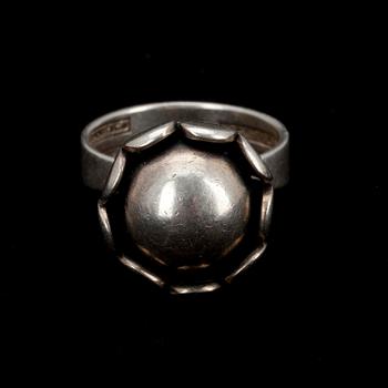 RING, silver, E.Granit, Helsingfors 1967. Vikt 9,4 g.