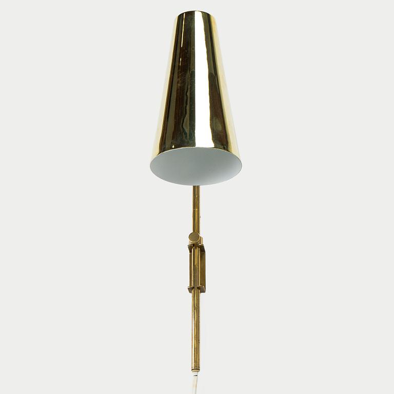 Paavo Tynell, a brass wall light model 9459, Idman, Finland 1960s.