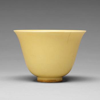 A yellow glazed bowl, Jiajing mark and period (1522-1566).