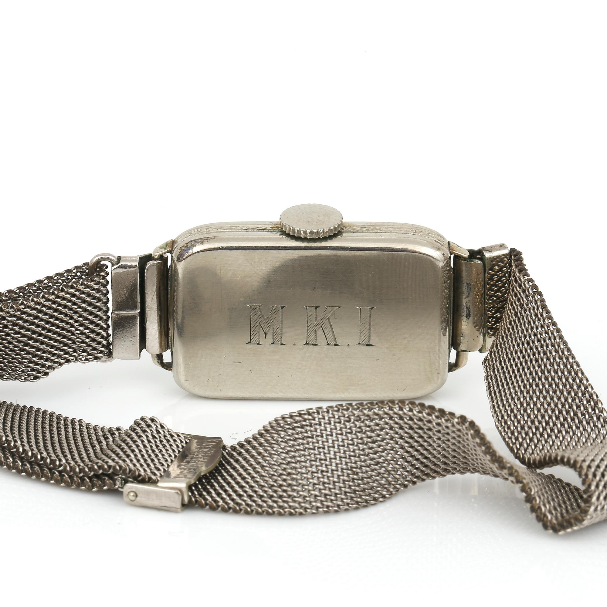 ARMBANDSUR, Elgin, 14K vitguld samt troligen stål, Illinois, USA, 1928. Total vikt (inkl armbandet) 20,27 g.