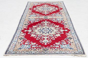 Matta, orientalisk, silkeinslag, 250 x 87 cm.