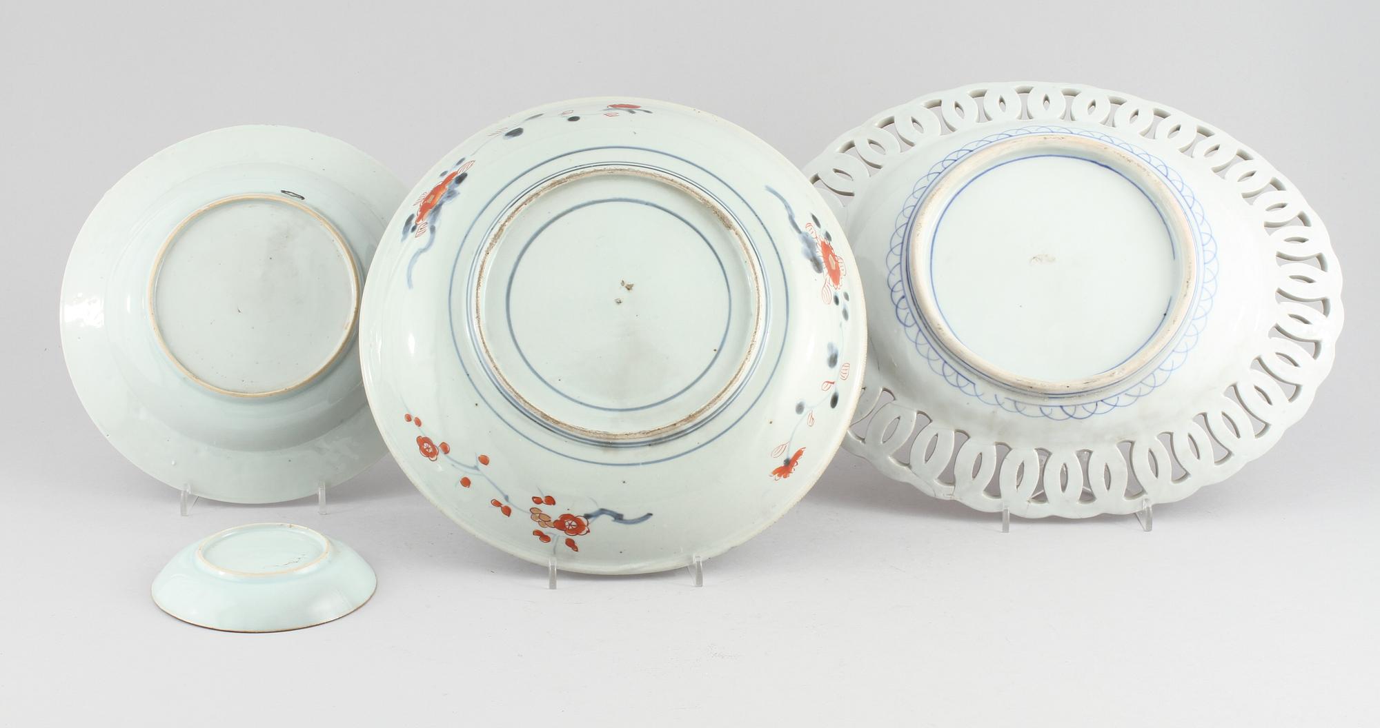 PARTI PORSLIN, 4 delar, Kina och Japan, 1700- och 1800-tal.