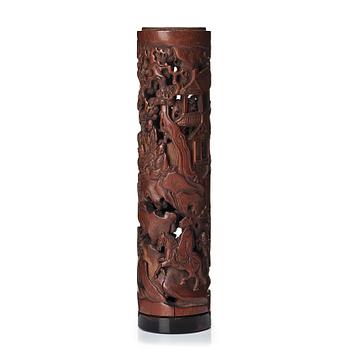 649. A carved cylindrical bambo parfumier, Qing dynasty, 19th Century.