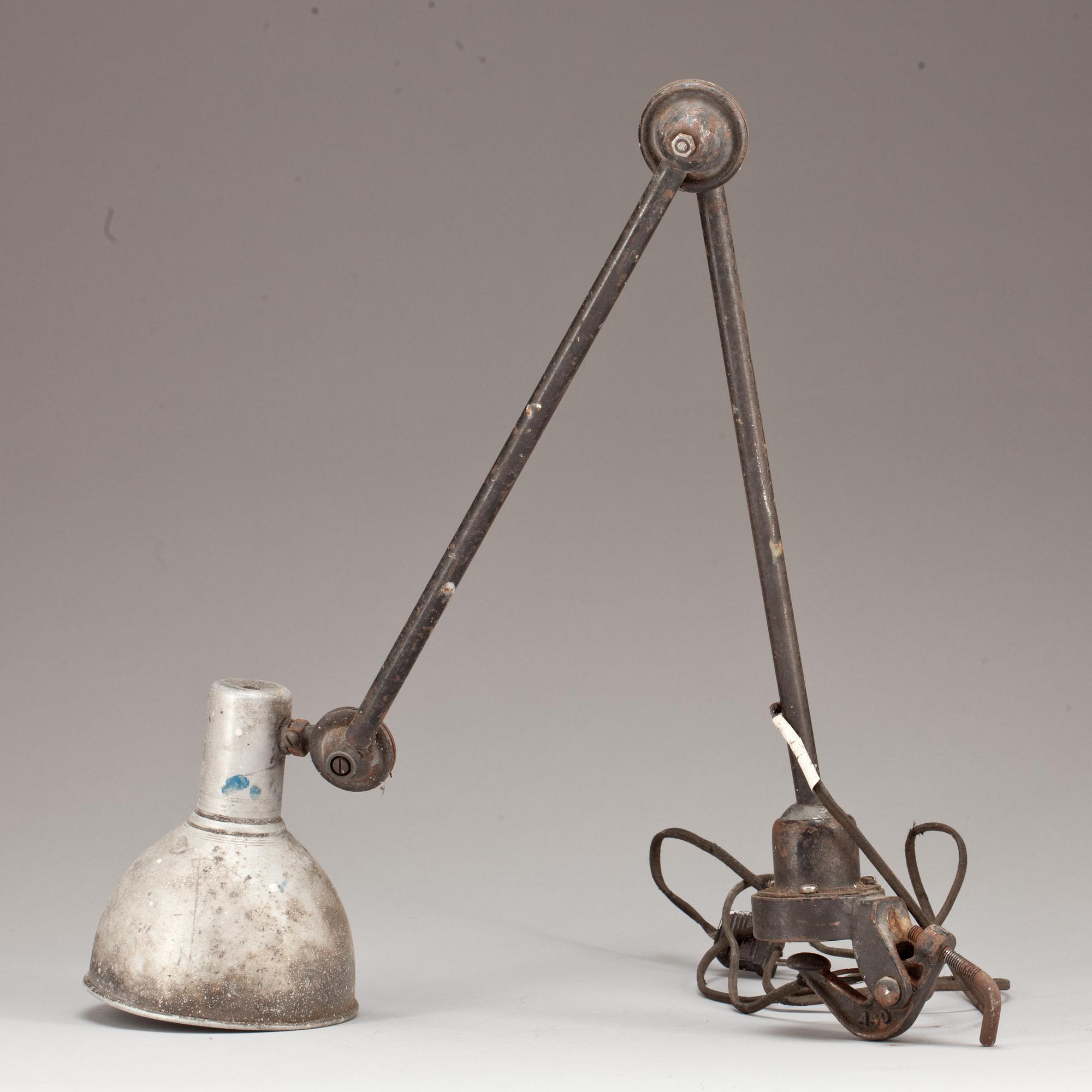 SKRIVBORDSLAMPA, industrimodell. 1900-talets första hälft.