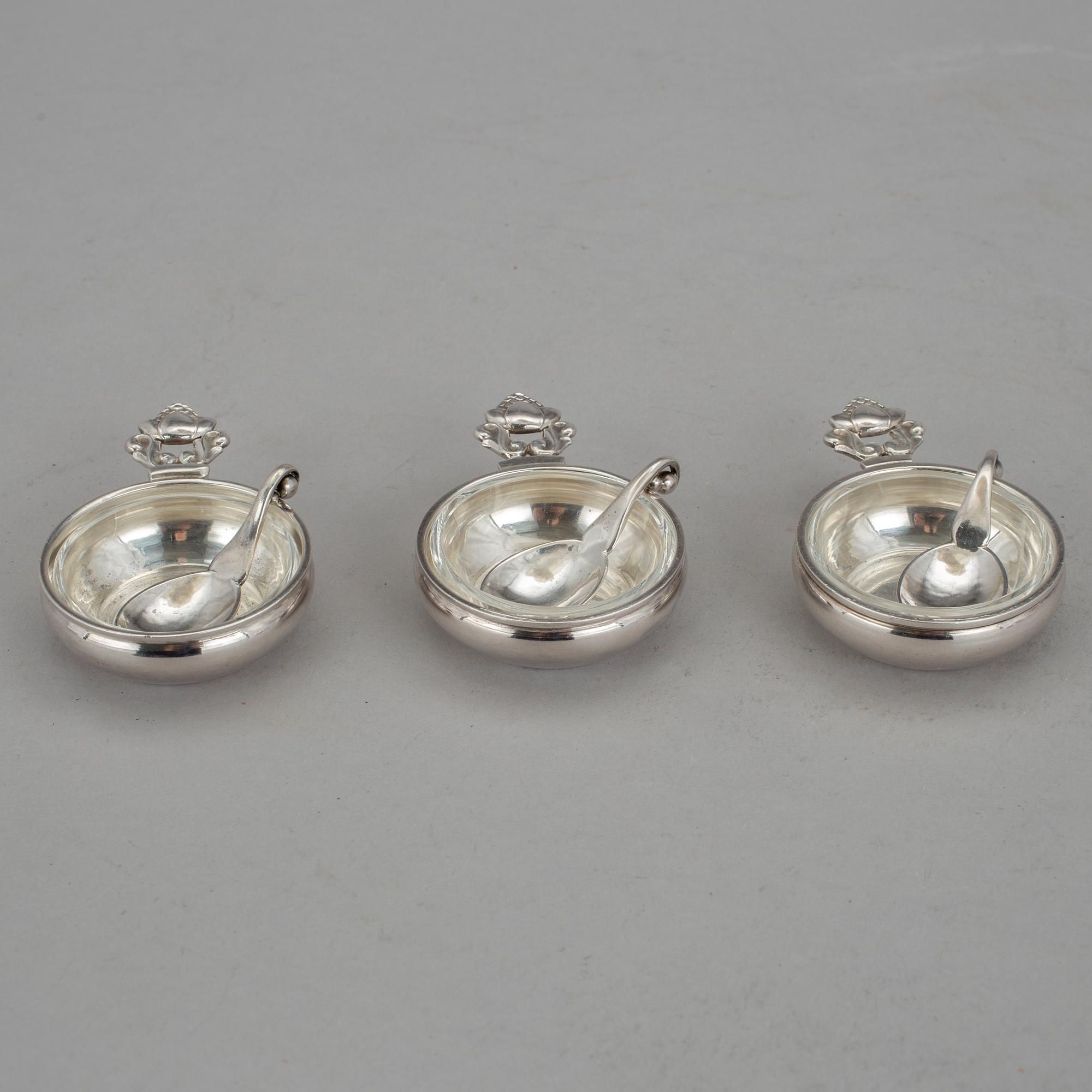 SALTKAR, 3 st, silver, "Konge", Georg Jensen, Danmark. Total silvervikt ca 59 g.