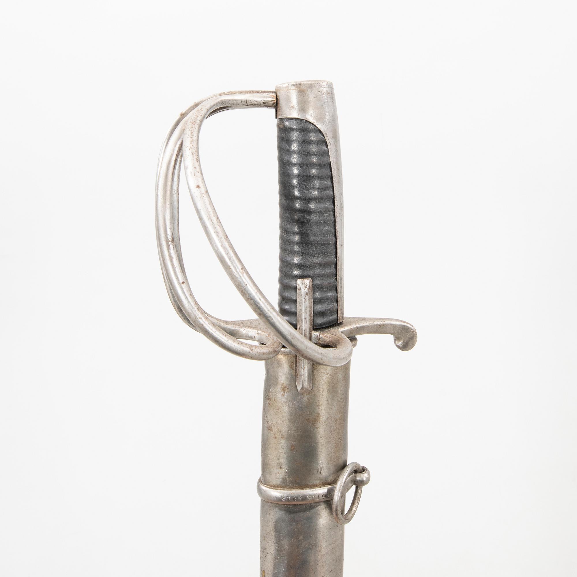 Sabel, svensk, m/1825 för Livregementet och Smålands husarer, med balja.