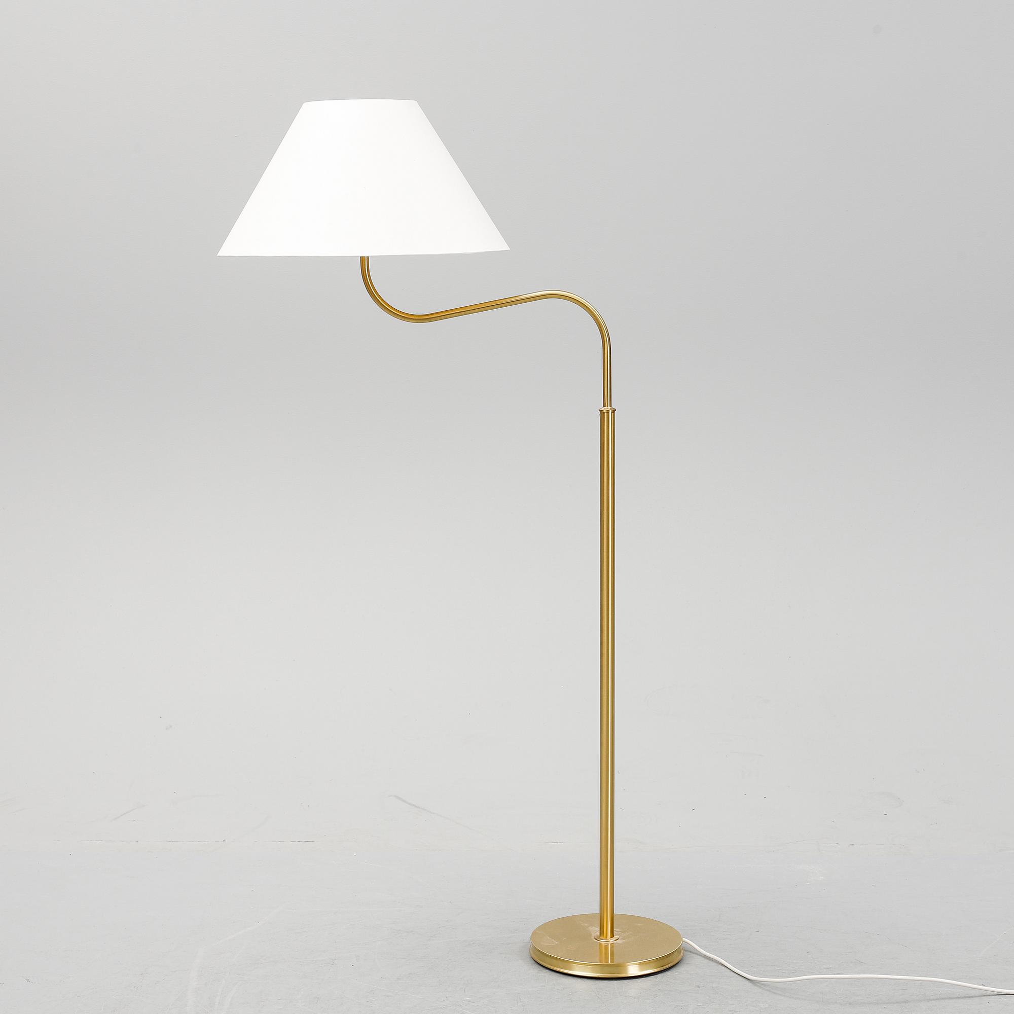 Josef Frank, golvlampa, "Stora Kamelen" modell 2368, Firma Svenskt Tenn, formgiven 1939.