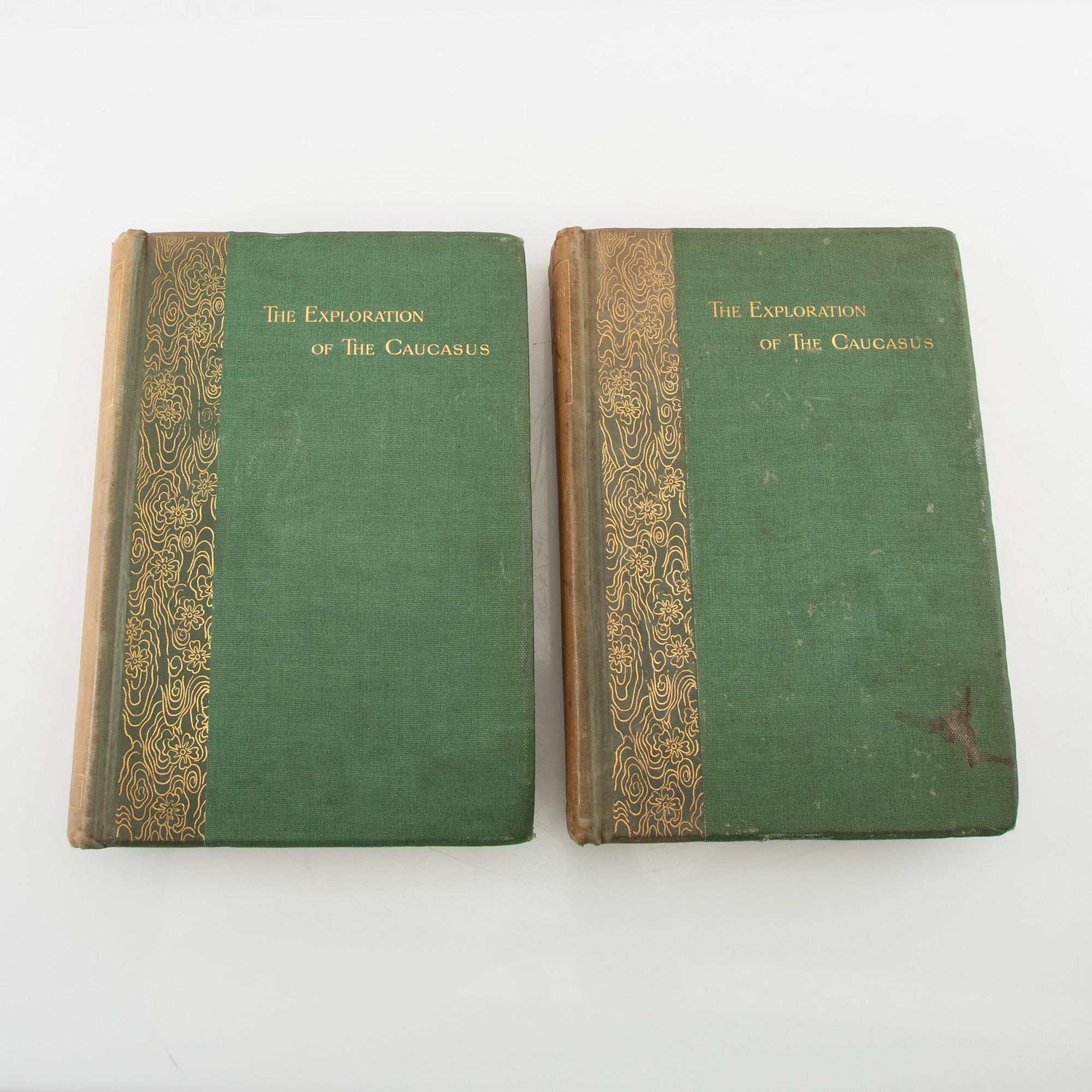 Freshfield, Douglas W.: The Exploration of the Caucasus. Förstaupplaga 1896. 2 band. Fotograf Vittorio Sella.